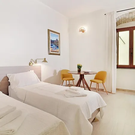 Fiorelli 3* Bosa
